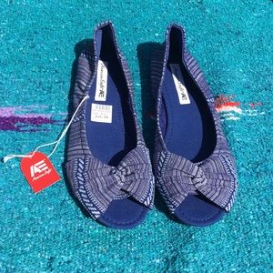 Peep toe ballet shoes 💙